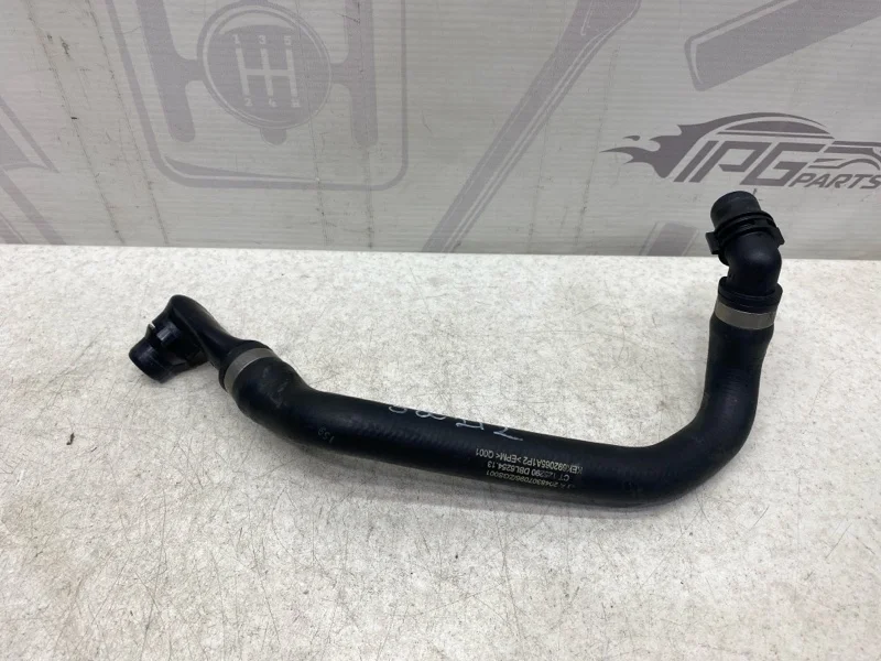 Патрубок ож Mercedes-benz 2013 W212