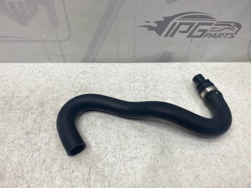 Патрубок ож Mercedes-benz W221