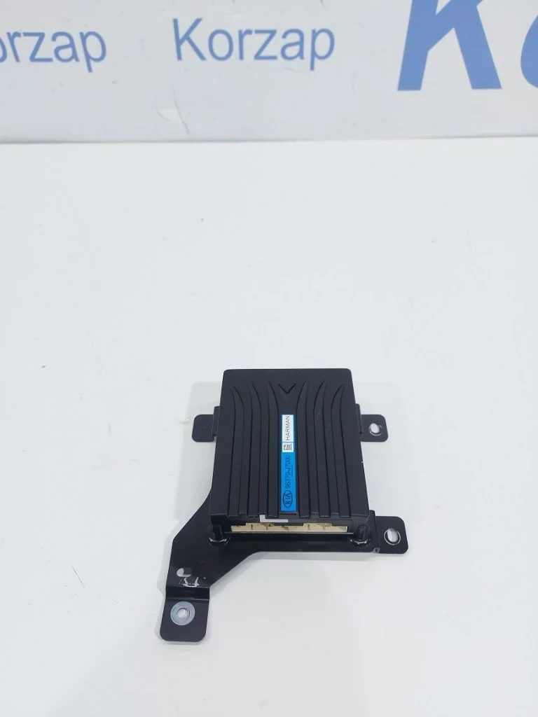 Усилитель звука Kia Ceed 3 Rest CD