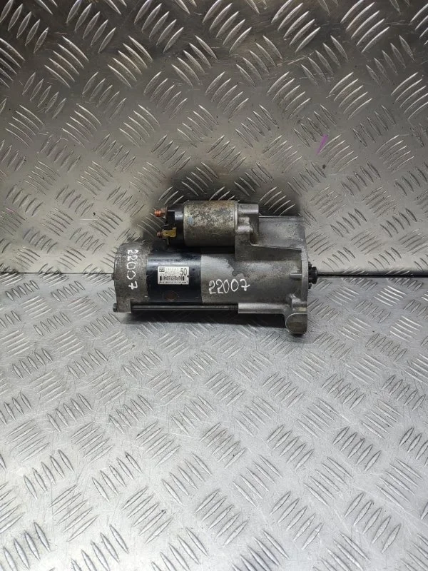 Стартер Mitsubishi Pajero 3 1810A050 V73 4M41