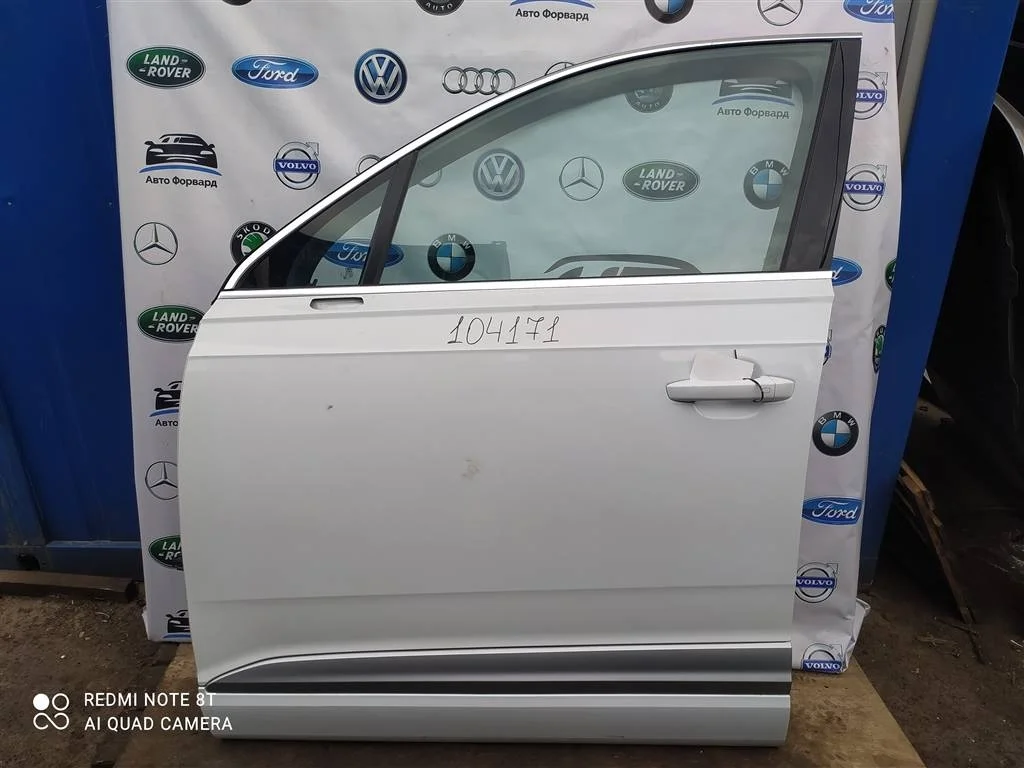 Дверь передняя левая Audi Q7 2015-2025 4M0831051F