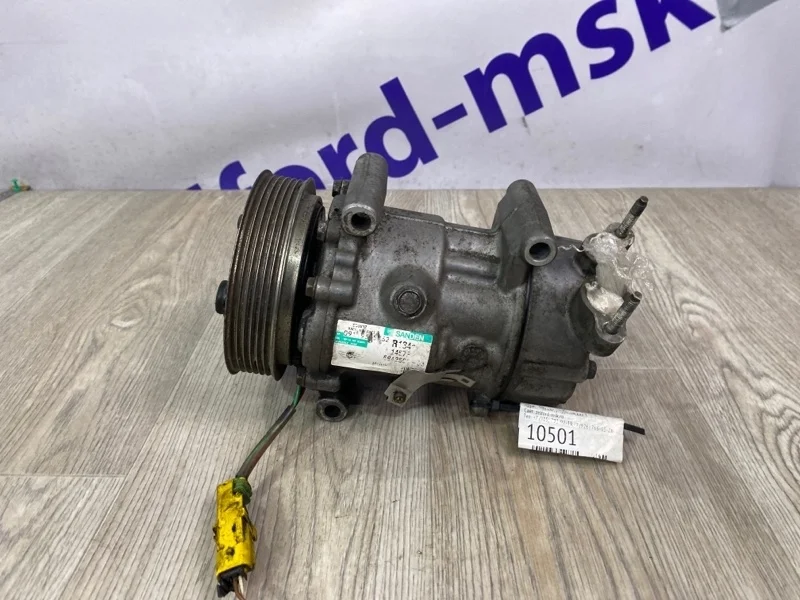 Компрессор кондиционера MINI COOPER 2010г