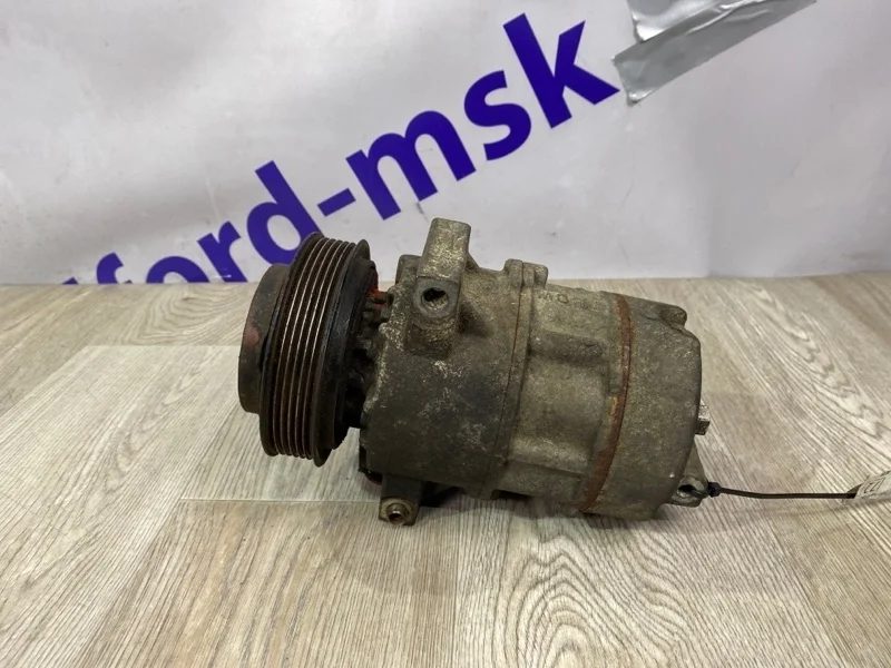 Компрессор кондиционера KIA SORENTO 2011г XM