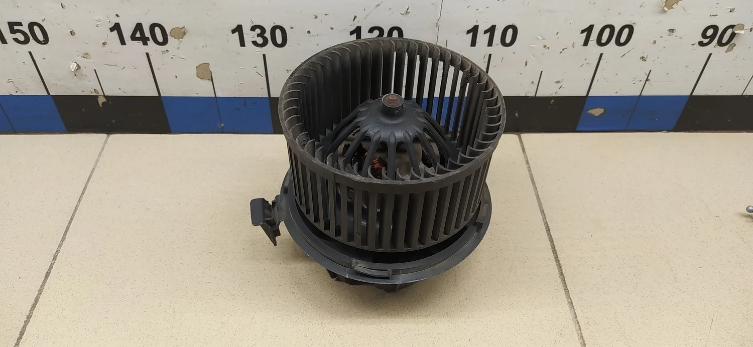 Моторчик отопителя Duster 2012>