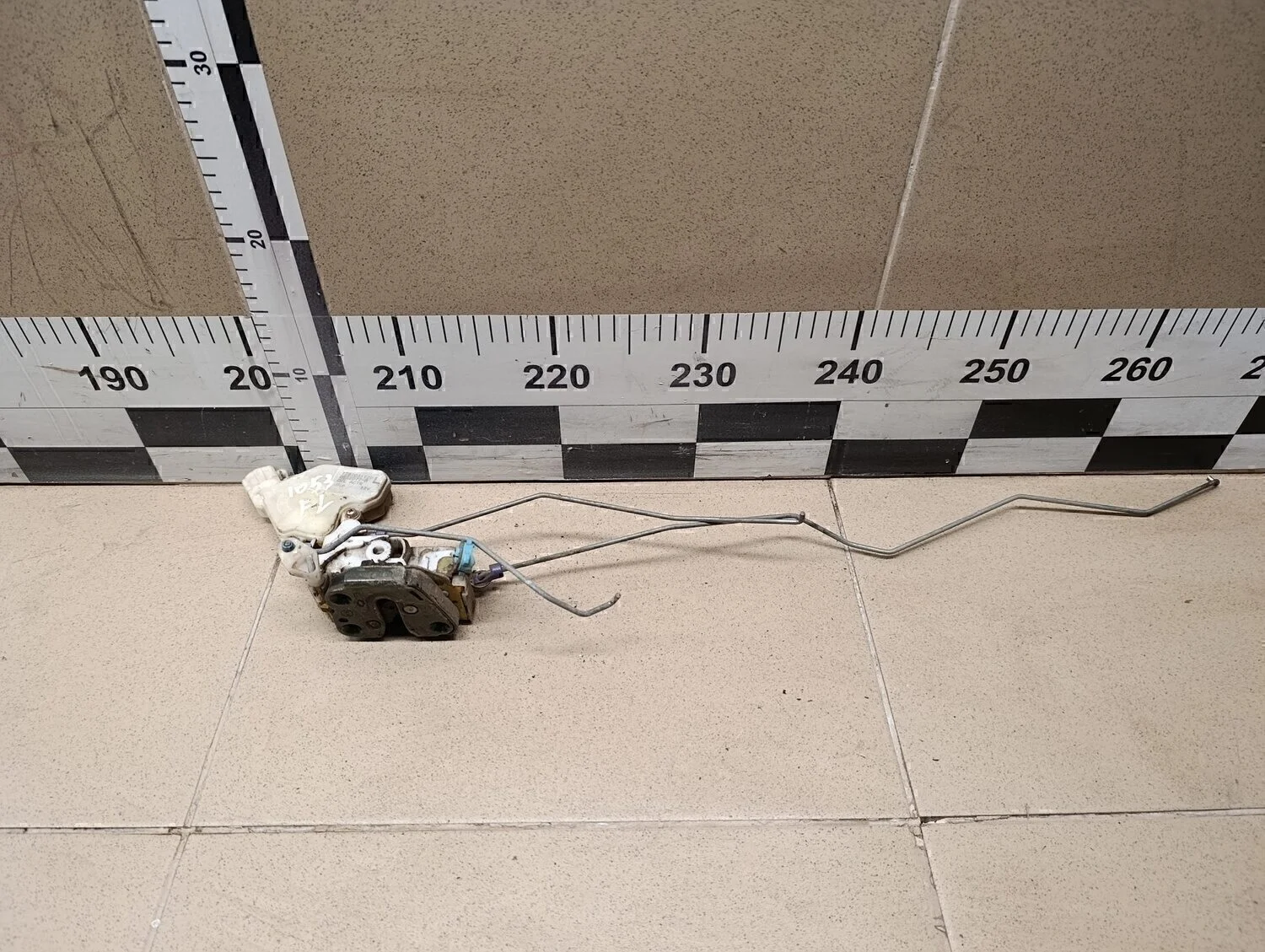 Замок двери передней левой Almera Classic (B10) 2006-2013