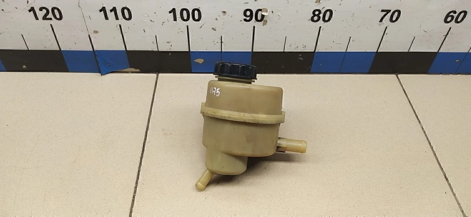 Бачок гидроусилителя Duster 2012>