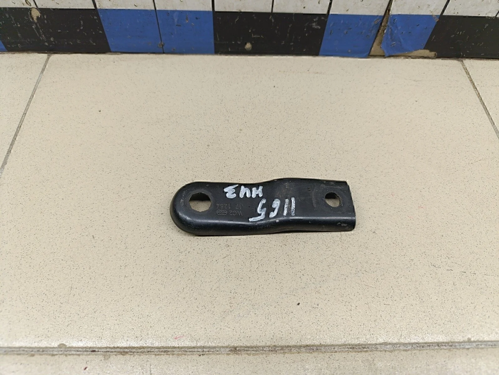 Кронштейн опоры двигателя A3 (8L1) 1996-2003