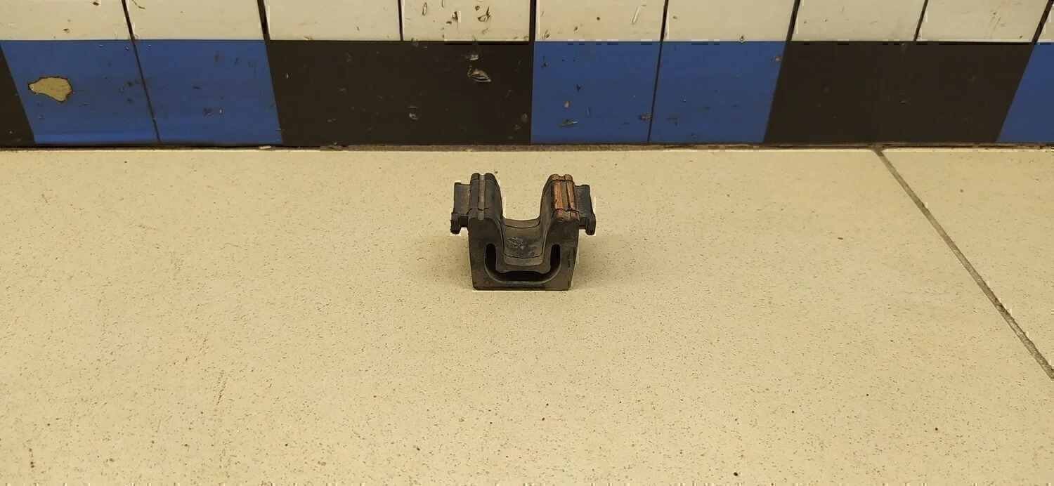 Подушка радиатора Duster 2012>