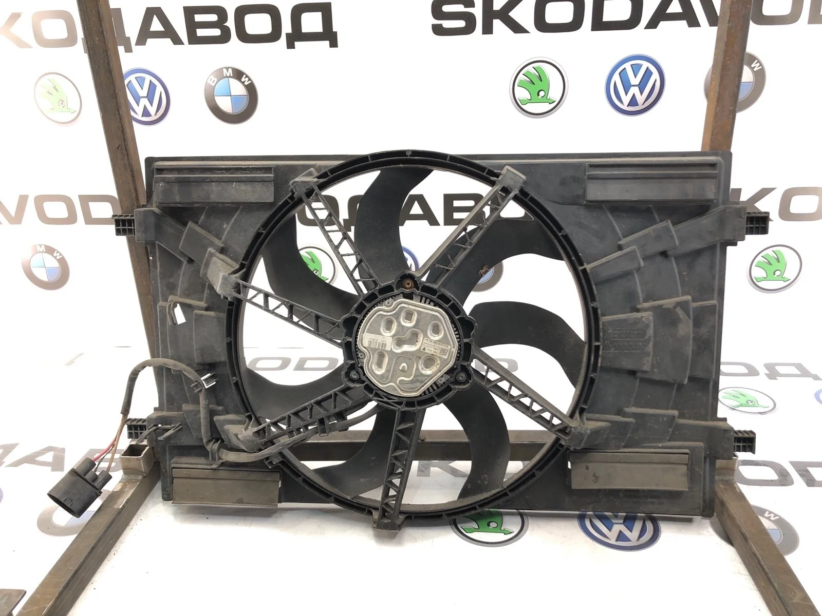 Вентилятор охлаждения радиатора Skoda Octavia 2015 5Q0121203CN A7 (5E) 2.0 CRMB