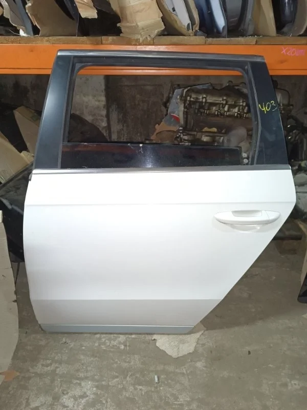 Дверь Volkswagen Passat 2012 365