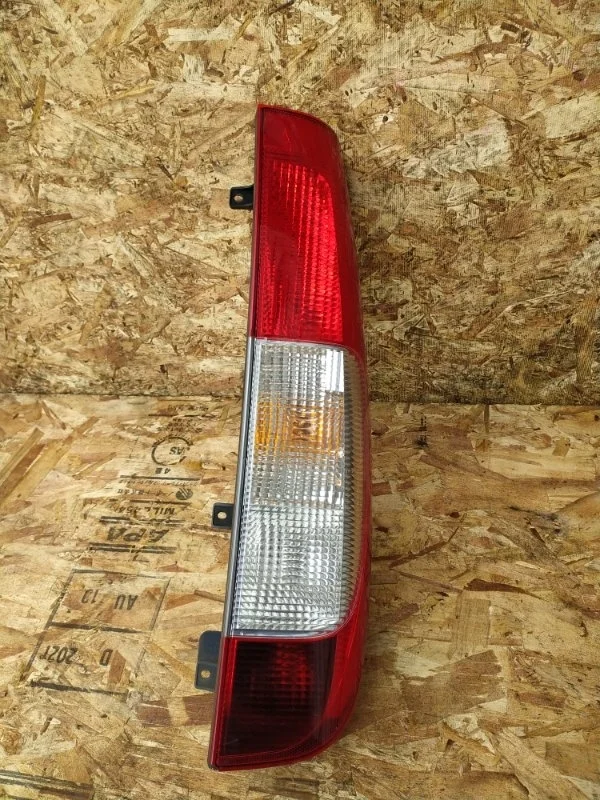Фонарь с дефектом Mercedes-Benz Viano 2007 W639