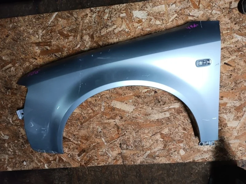Крыло Audi A4 2004 8E5