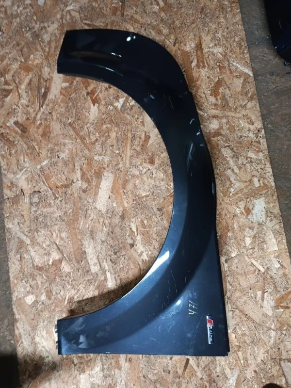 Крыло Audi TT 2012 8J3