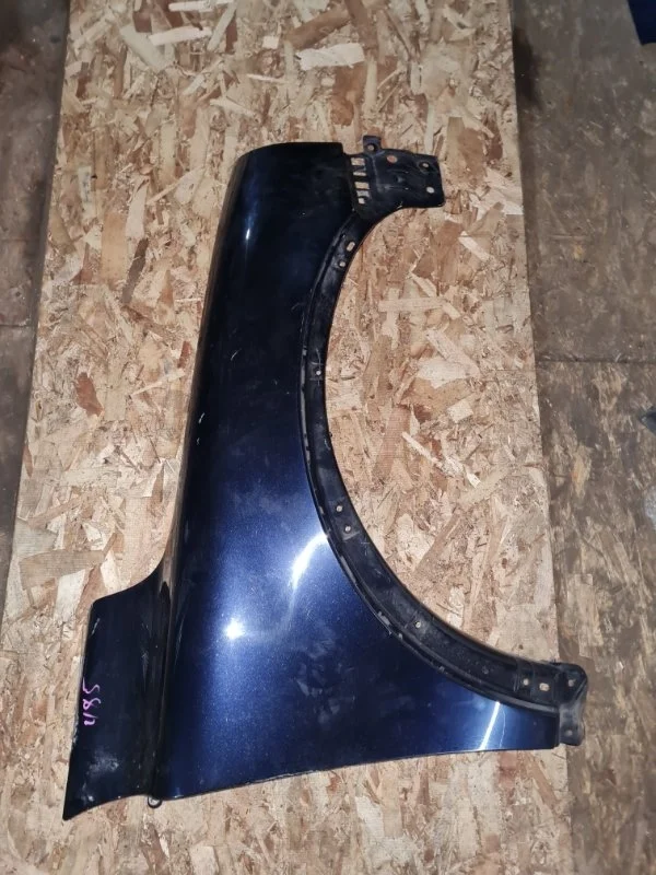 Крыло VOLVO XC90 2006