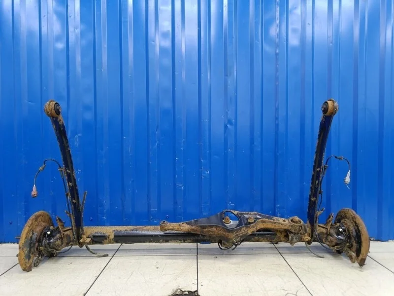 Балка подвески Nissan Almera 2001 55501BM420 N16 1.5 QG15DE, задняя