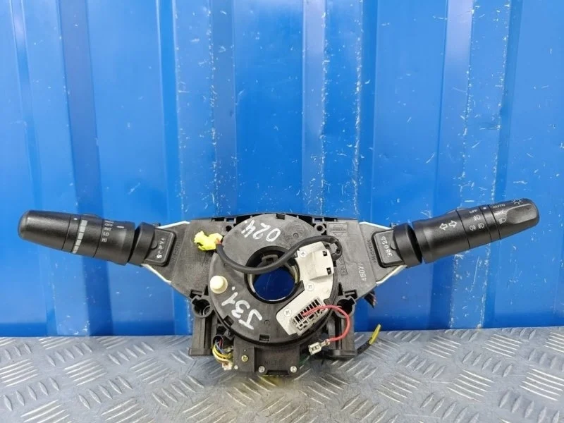 Переключатели подрулевые Nissan Teana 2006 B5567CF40A J31 2.5 QR25DE