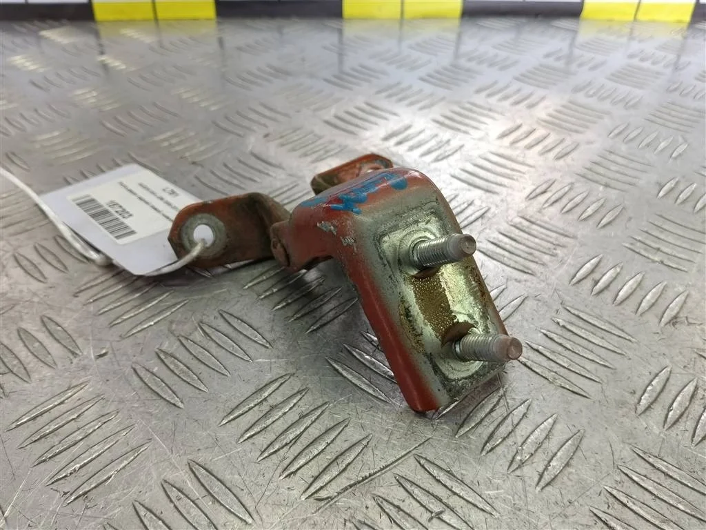 Петля двери задней SUZUKI SX4 I рестайлинг (2009—