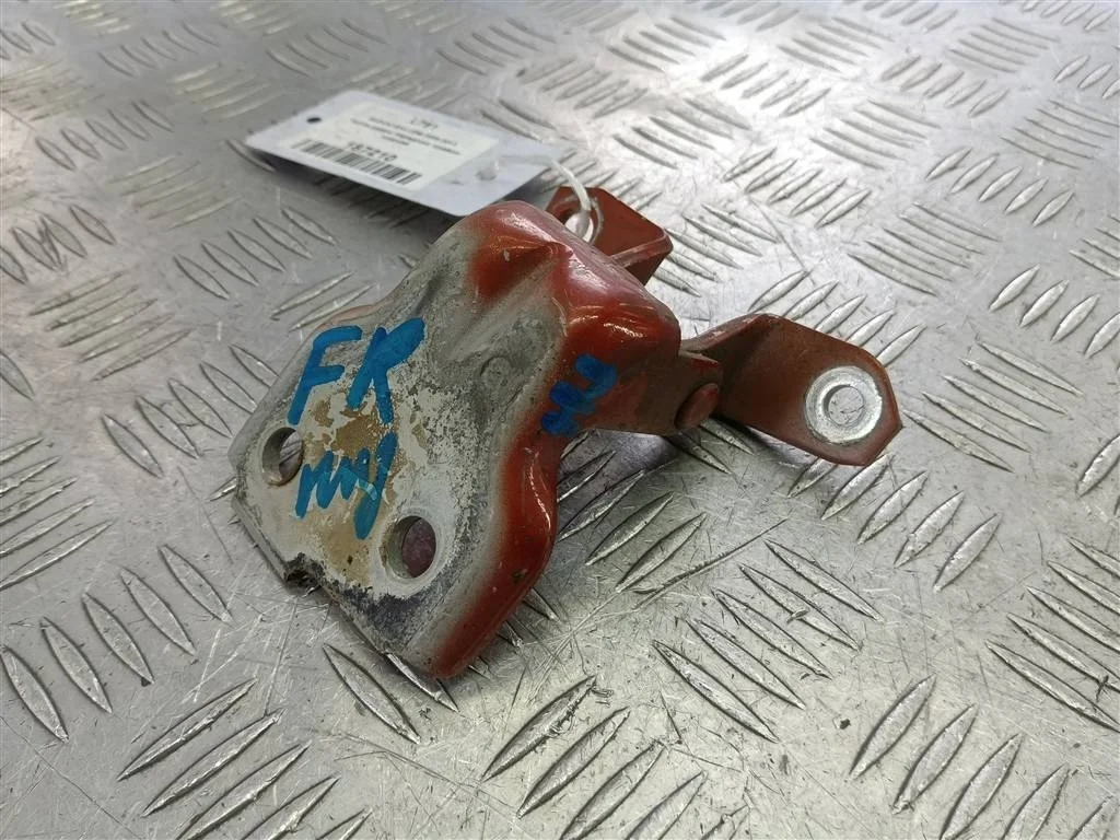 Петля двери передней правой нижняя SUZUKI SX4 I р