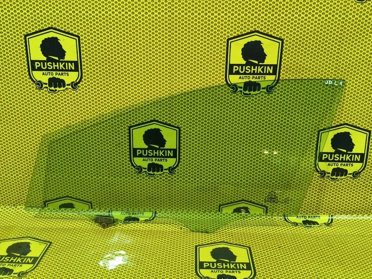 Стекло двери Kia Ceed 2013 82410A2010 JD G4FG, переднее левое