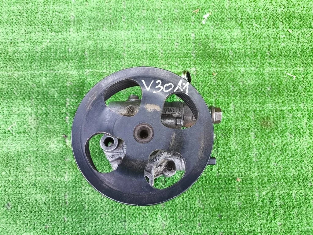Б.у. насос гидроусилителя TOYOTA CAMRY V30 ACV30 TOYOTA CAMRY V30 ACV30