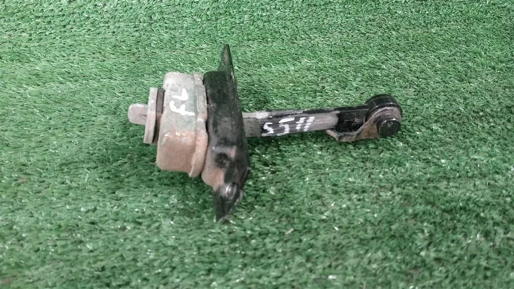 Б.у. ограничитель двери INFINITI QX70 S51 INFINITI QX70 S51