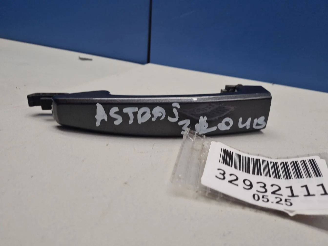 Ручка двери наружная для Opel Astra J 2009-2017