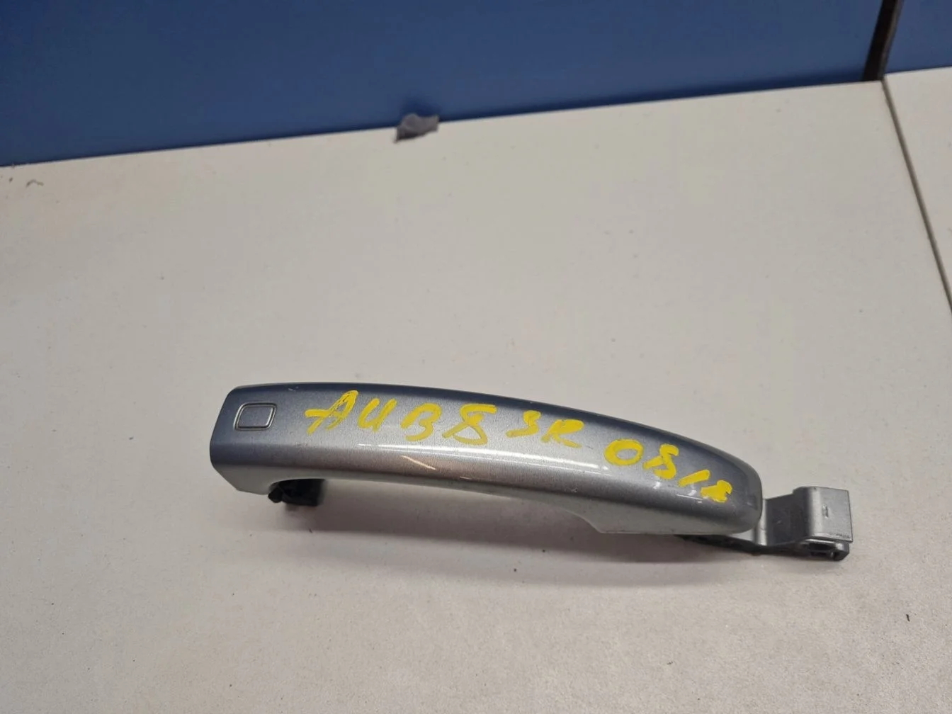 Ручка двери нaружная для Audi A4 B8 2007-2015