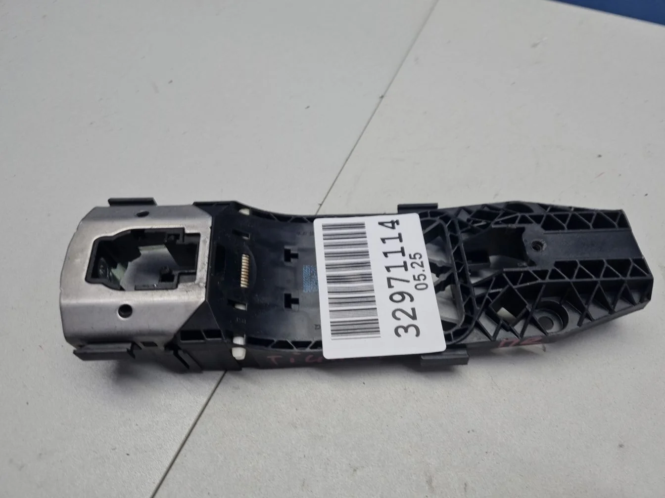 Кронштейн ручки двери для Volkswagen Tiguan 2007-2016