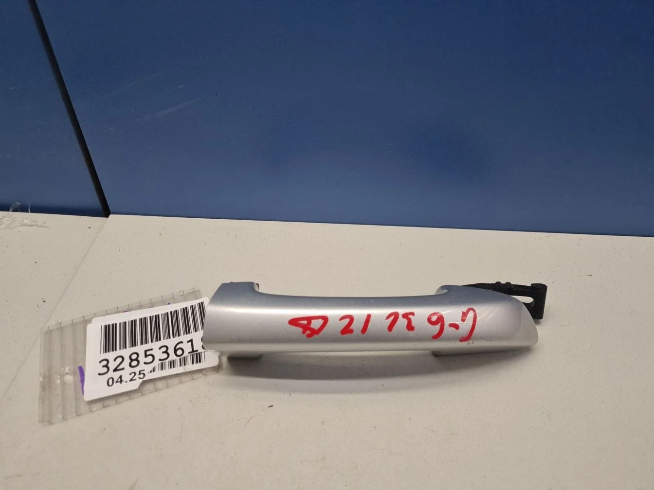 Ручка двери нaружная левая для Volkswagen Golf 6 2009-2013