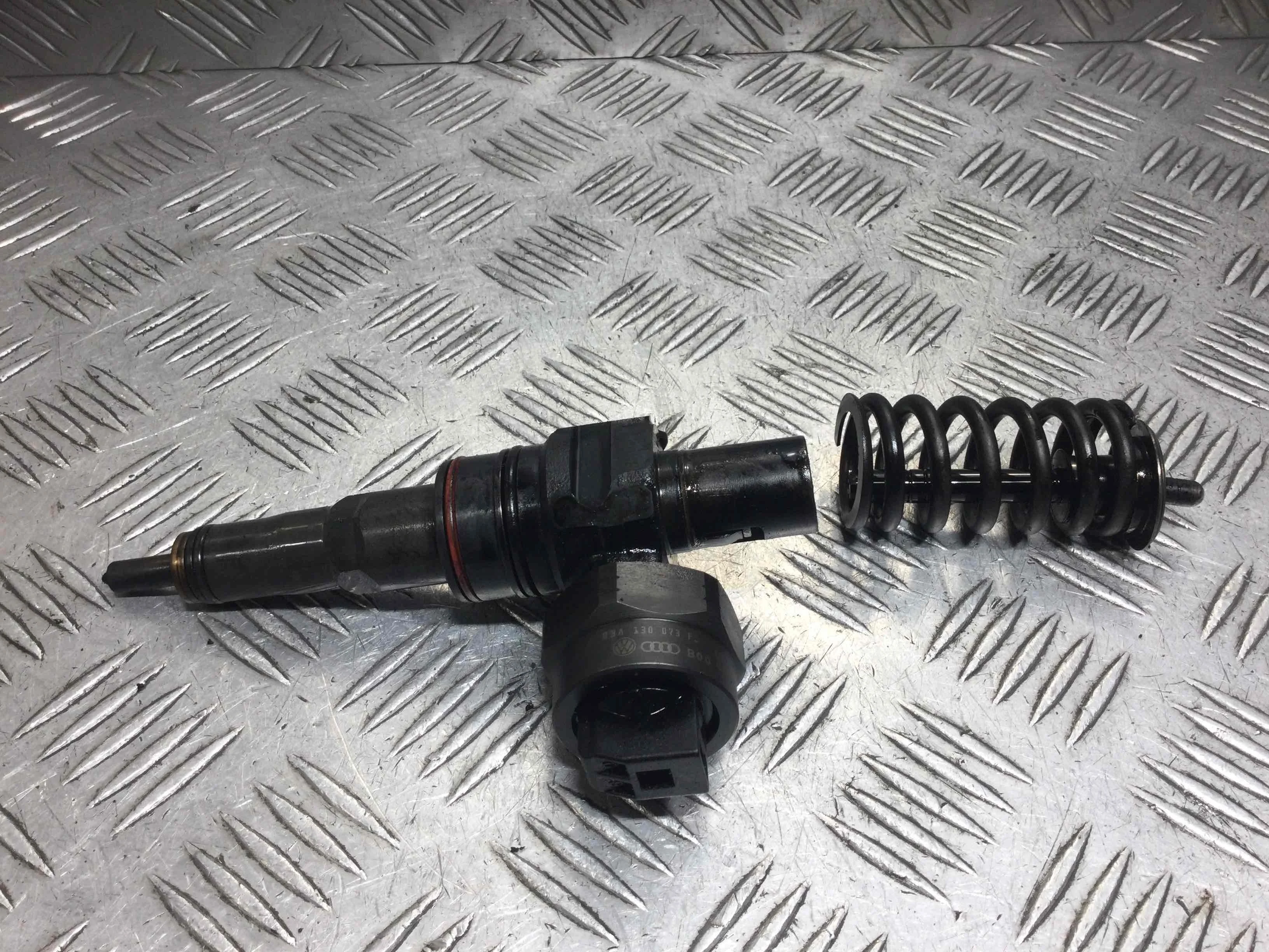 Форсунка Volkswagen Polo 3 поколение (1994-2001) дизель 1.4 TDI Механика Х/б