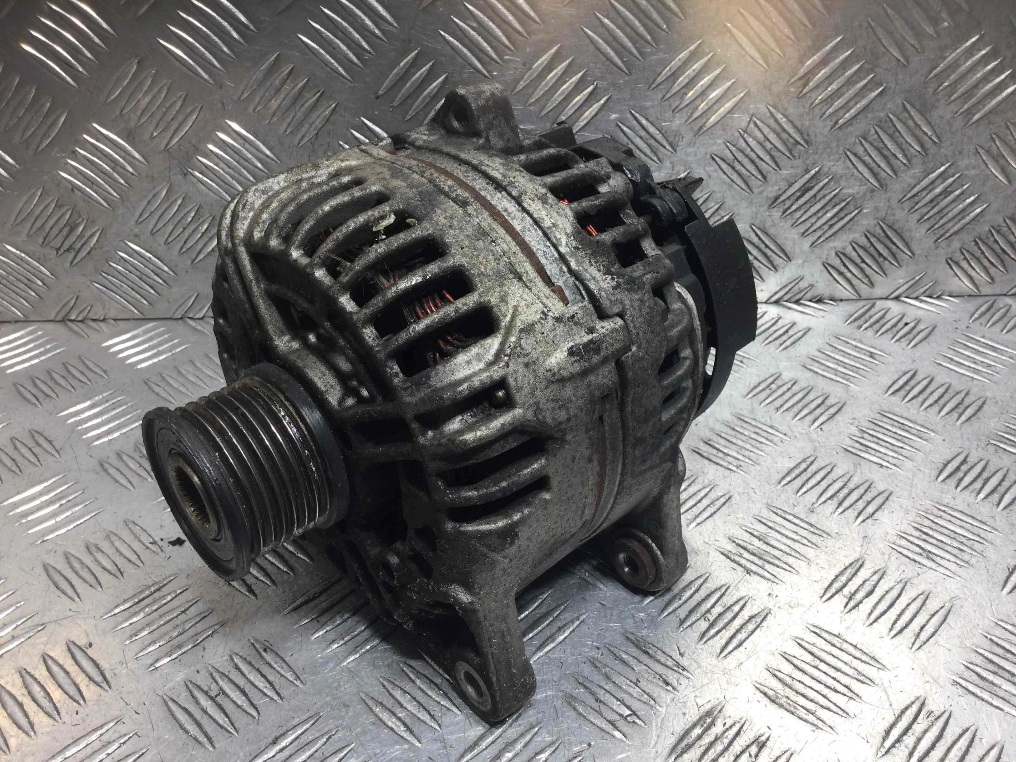 Генератор Renault Laguna Laguna II (BG,KG) 2001 - 2007 дизель 1.9 dCi Механика Х/б