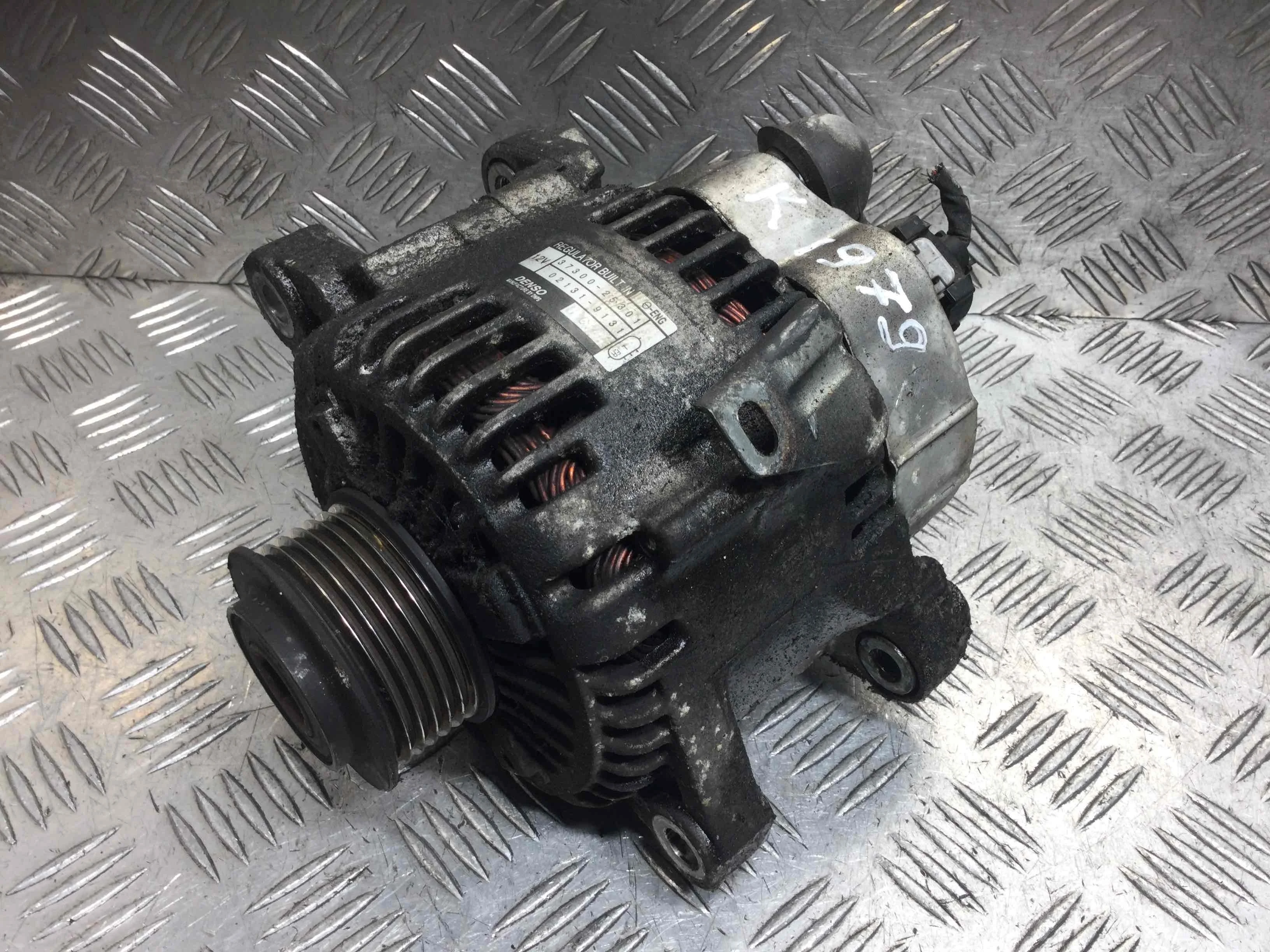 Генератор Kia Magentis 1 поколение (рестайлинг) (2003-2006) бензин 2.0 i Механика Седан