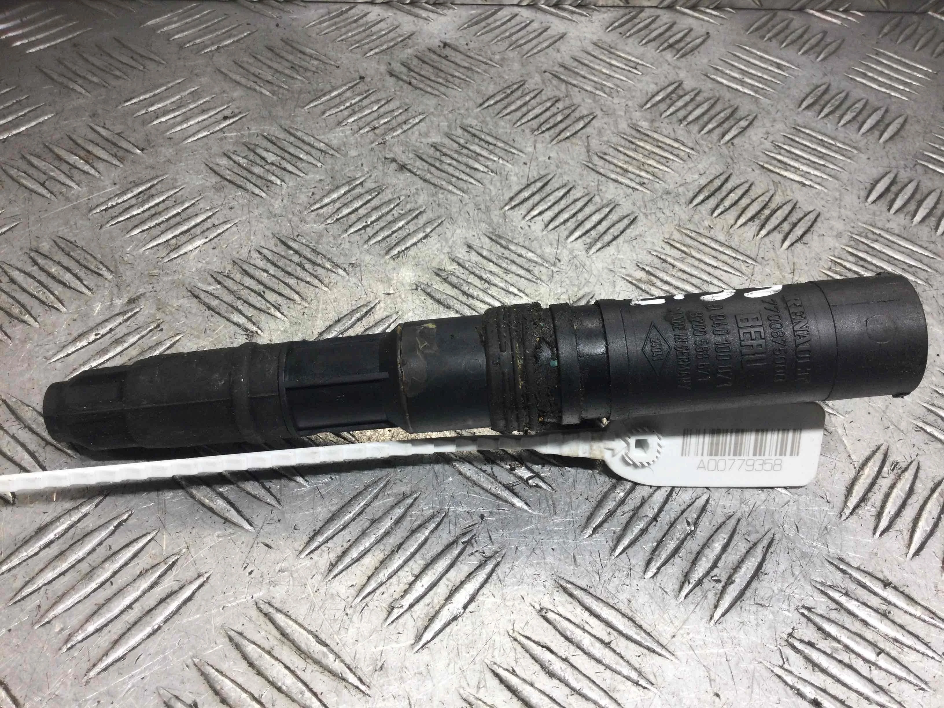 Катушка зажигания Renault Megane 2 поколение [рестайлинг] (2006-2009) бензин 1.6 i Механика