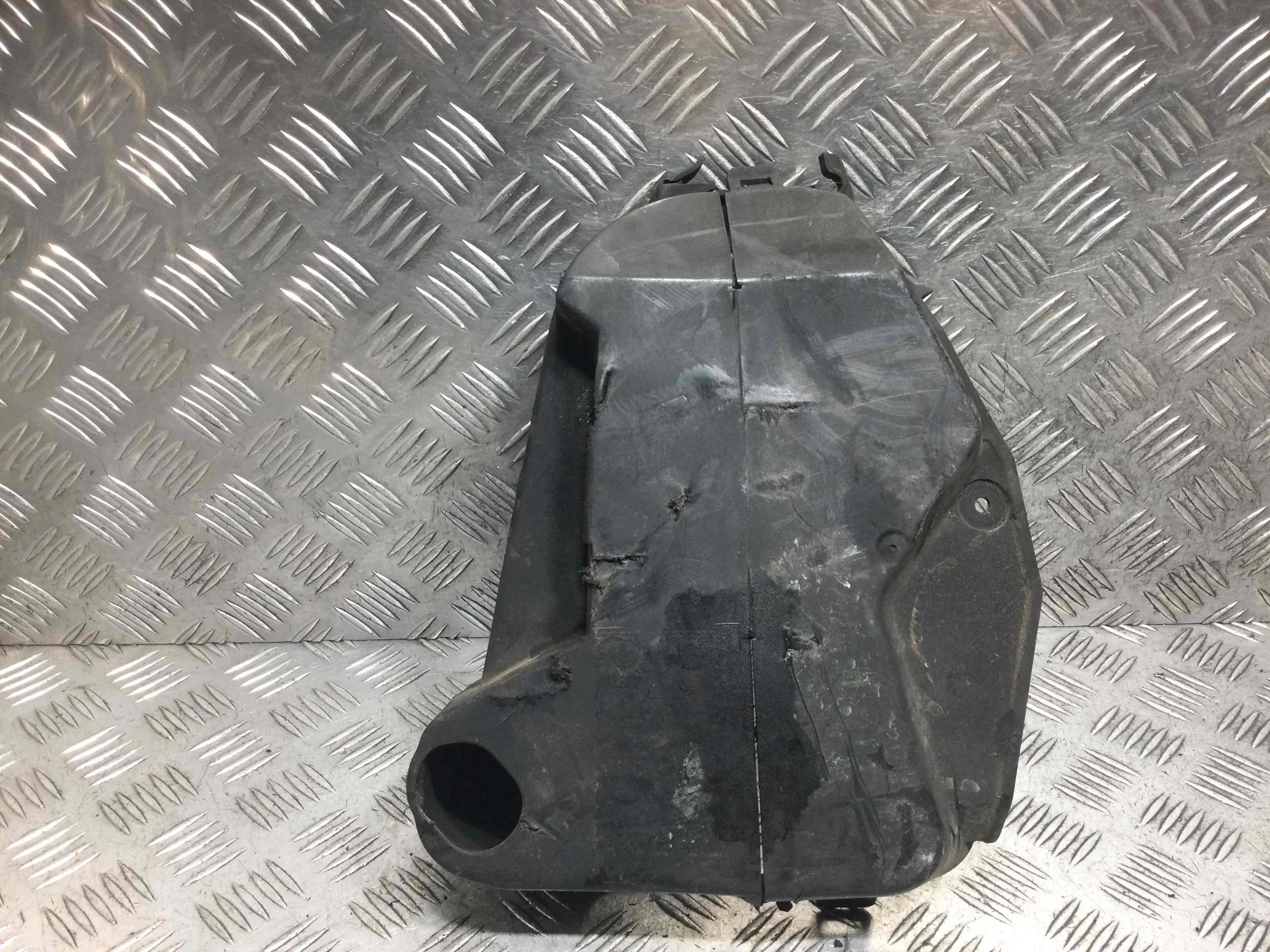 Защита (кожух) ремня ГРМ Renault Megane 3 поколение (2009-2014) дизель 1.5 dCI Механика Х/б