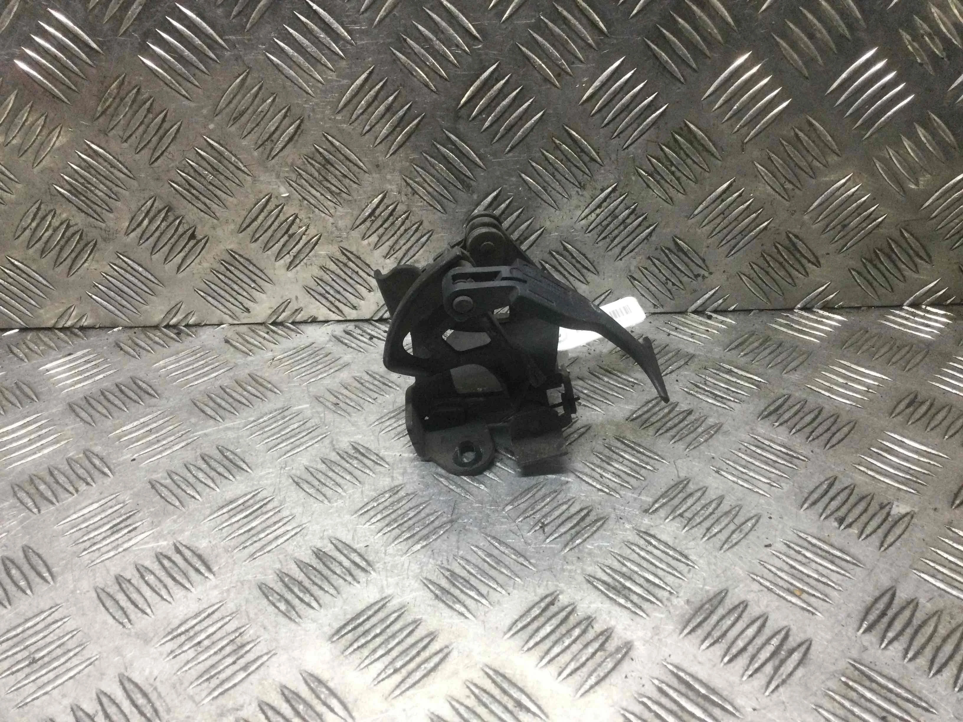 Замок капота Mercedes C-klasse W203/S203/CL203 [рестайлинг] (2004-2007) бензин 3.0 i Автомат Универсал