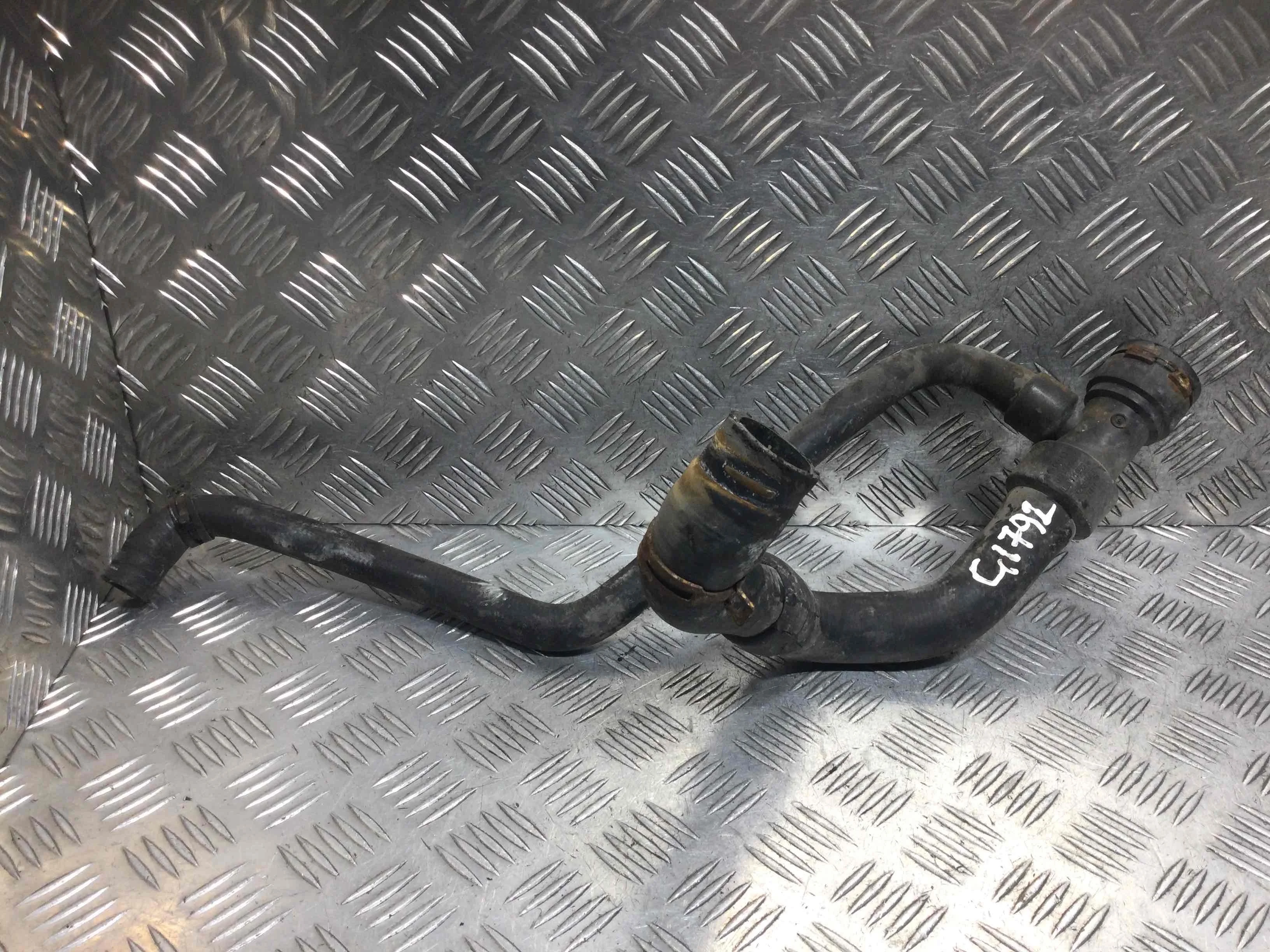 Патрубок радиатора Volkswagen Passat B5 (1996-2000) бензин 1.6 i Механика Универсал