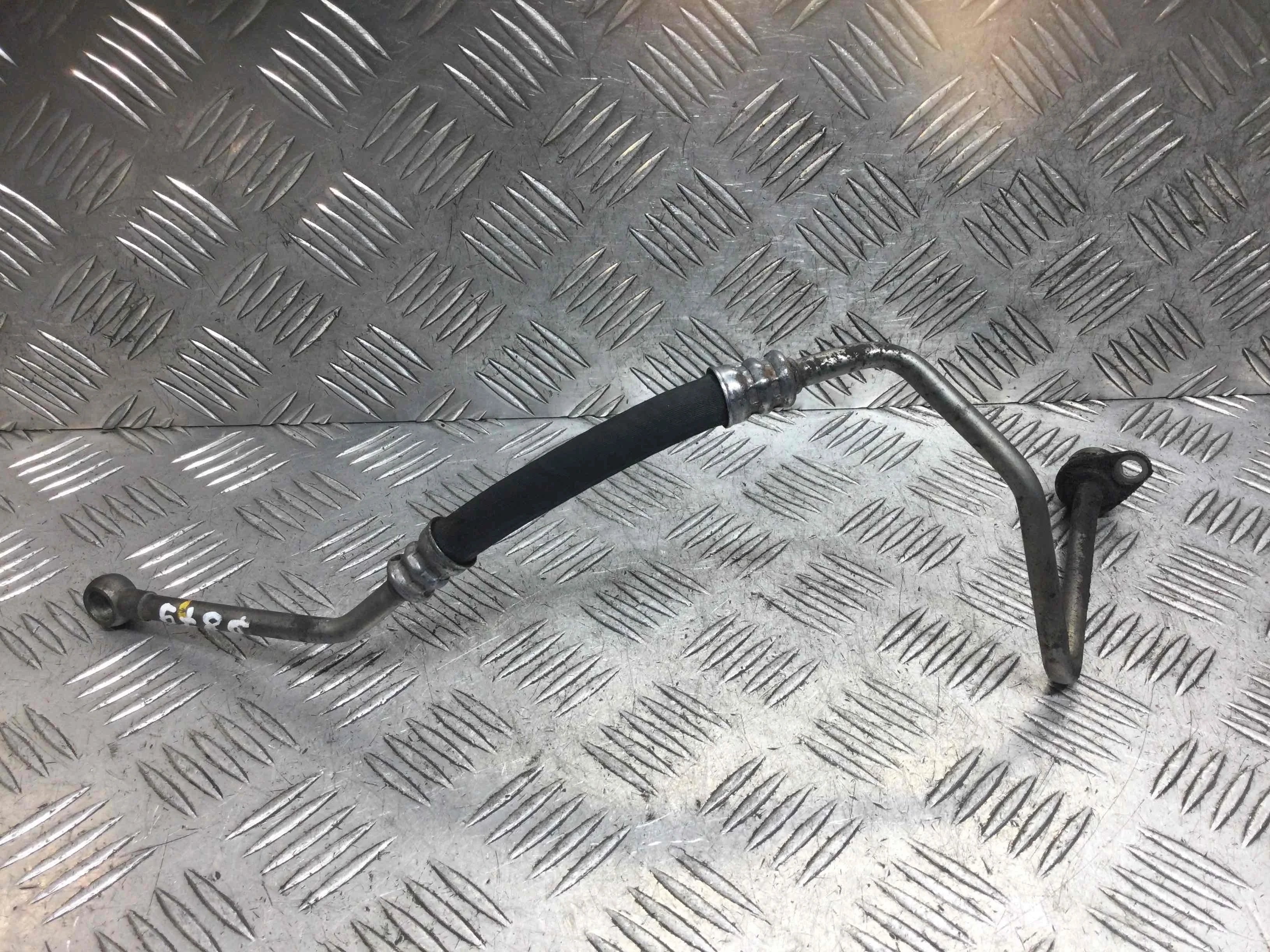 Масляная трубка турбины Audi A6 C6/4F (2004-2008) дизель 2.7 TDI Механика Универсал