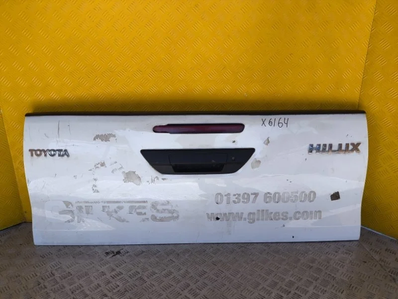 Борт откидной Toyota Hilux (2015-2021) 2021 65700KK010 ПИКАП 2.4 D 2GDFTV