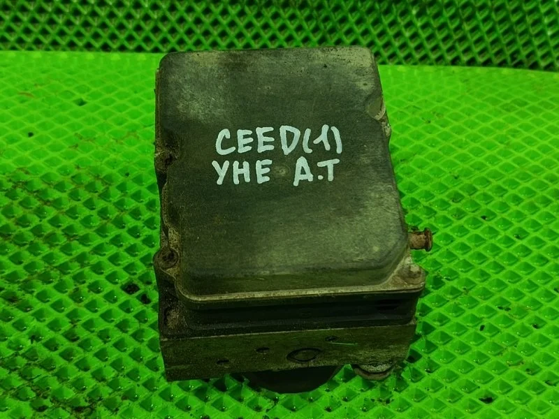 Блок ABS Kia Ceed 1 2010 589201H900 УНИВЕРСАЛ G4FC