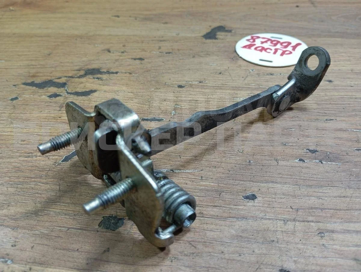 Ограничитель двери Рено Дастер 1  HS