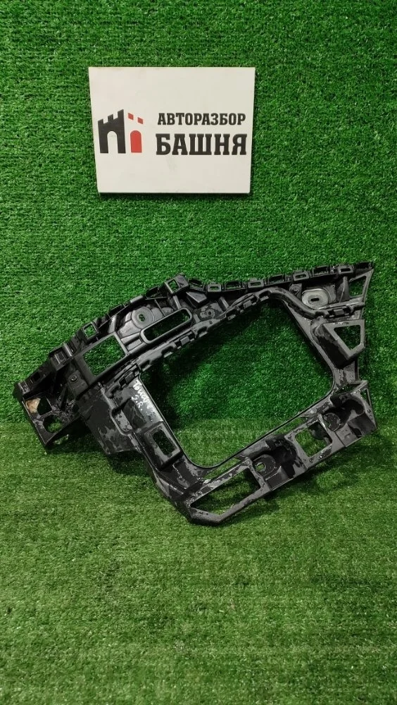 Кронштейн бампера Volkswagen Touareg 2016 7P6807376C NF CMTA, задний правый