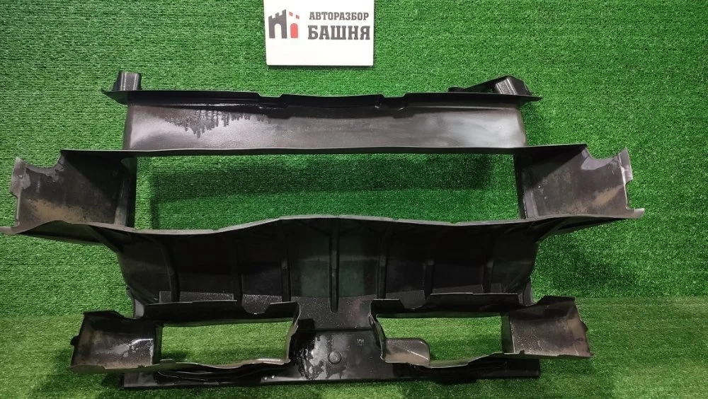 Дефлектор радиатора Volkswagen Touareg 2016 7P6121293H NF CMTA