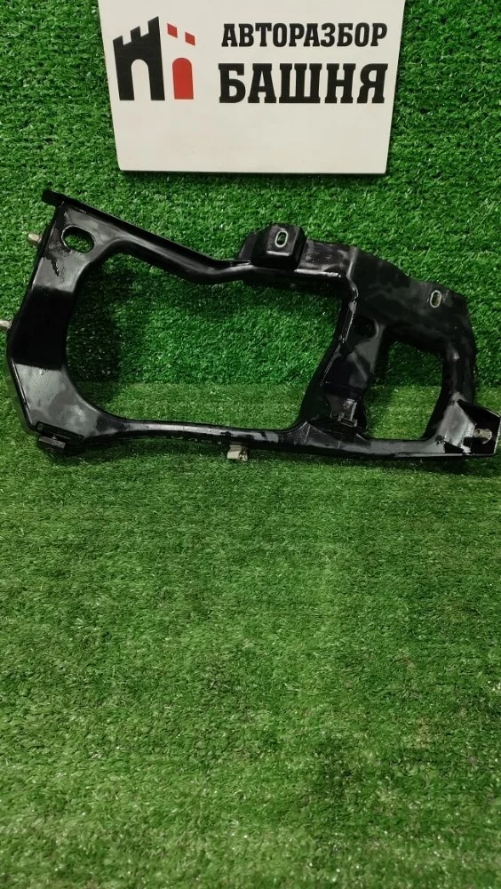 Крепление фары Volkswagen Touareg 2016 7P6806509 NF CMTA, левое