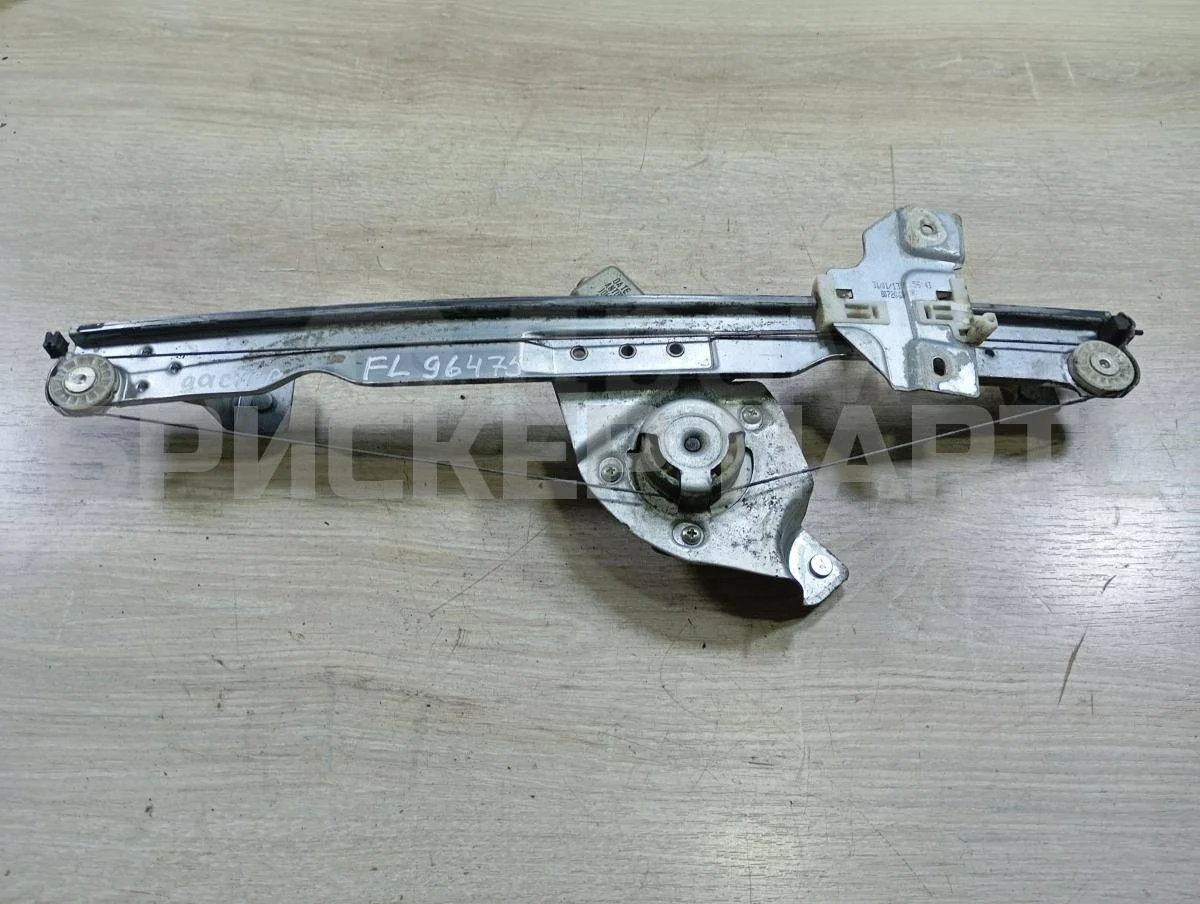 Стеклоподъемник передний лев. Рено Дастер 1  HS