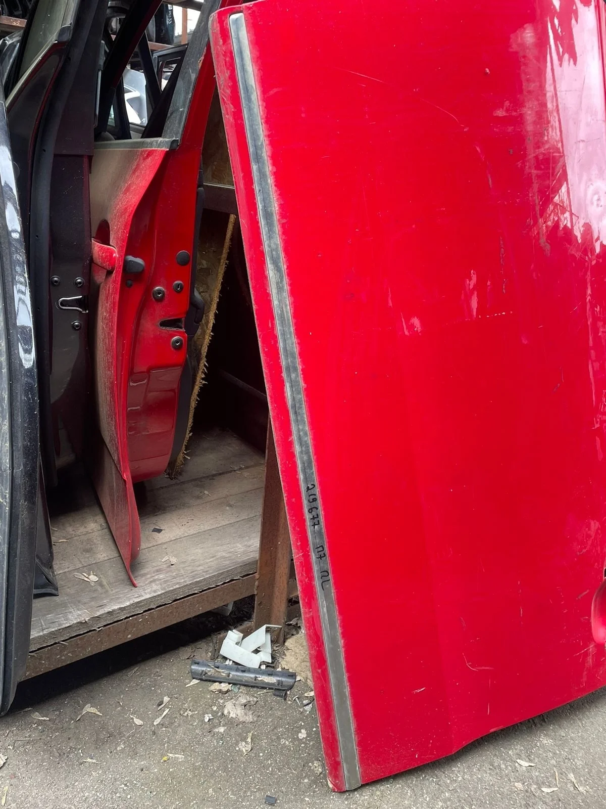 Молдинг двери VOLKSWAGEN PASSAT B7 2011- нижний хром передний левый б/у PASSAT B7(2011-2015)