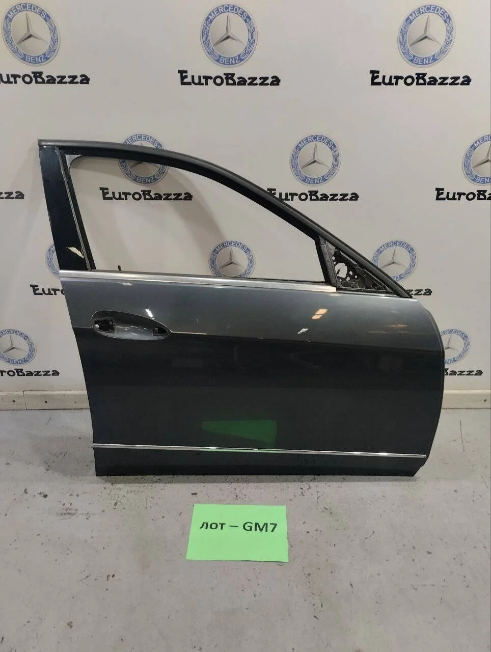 Дверь передняя правая в сборе Mercedes W212