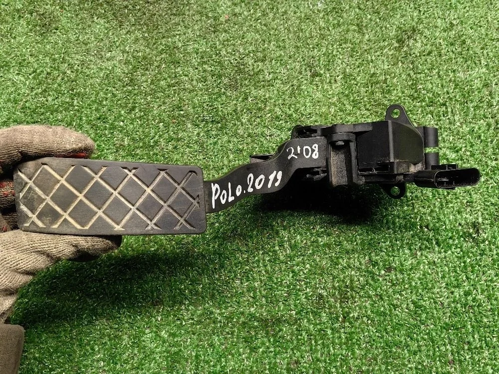 Педаль газа Volkswagen Polo V рест.