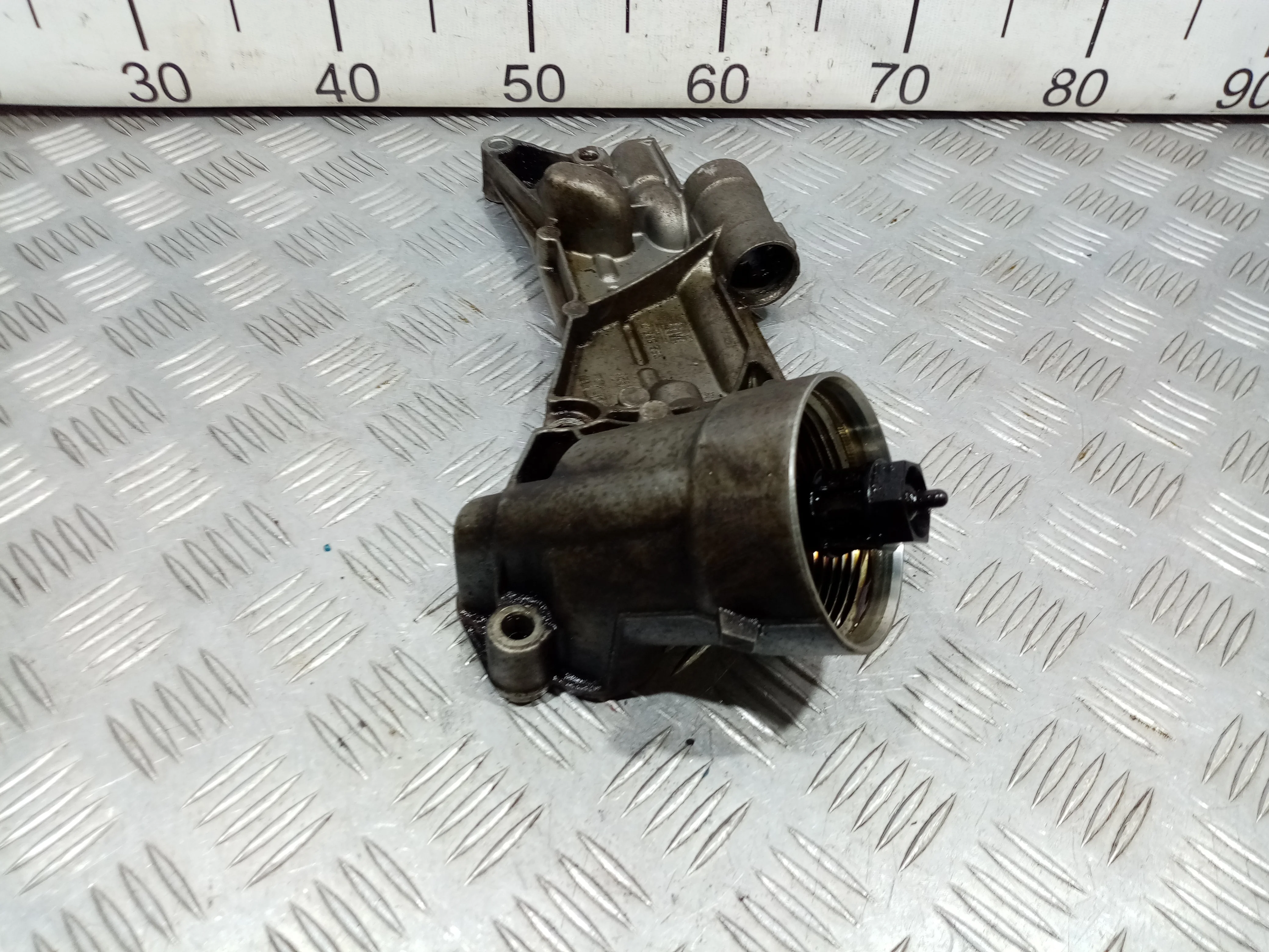 [Б/У] Корпус масляного фильтра [Код: 00406073 ]