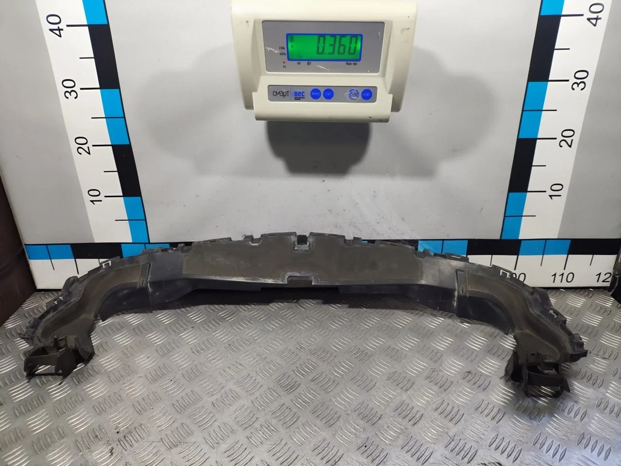 [Б/У] Воздуховод радиатора [Код: 00605660 ]