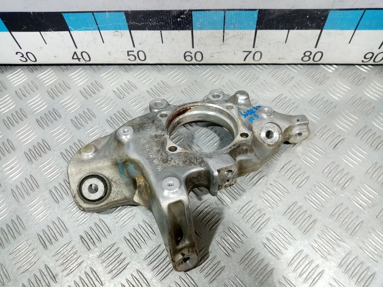 [Б/У] Кулак поворотный задний правый Mercedes [Код: 00607801 ]